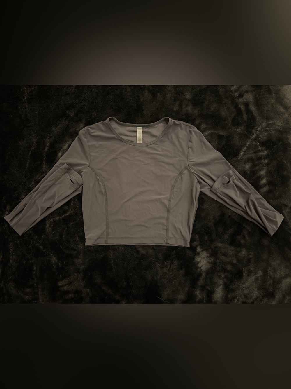 Beyond Yoga Women’s Lightweight Washed Black Crop Long Sleeve Top